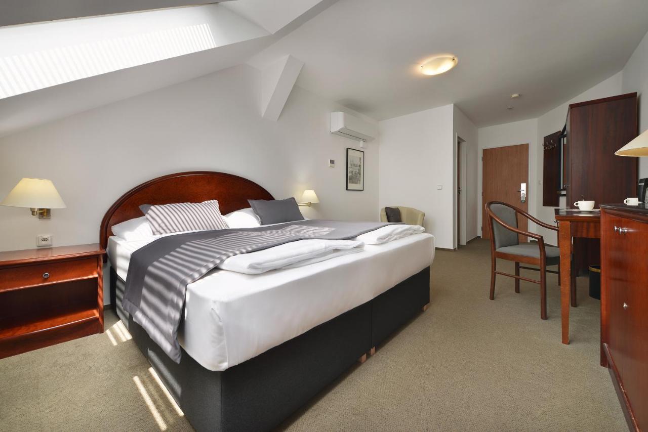 Prague Season Hotel Luaran gambar