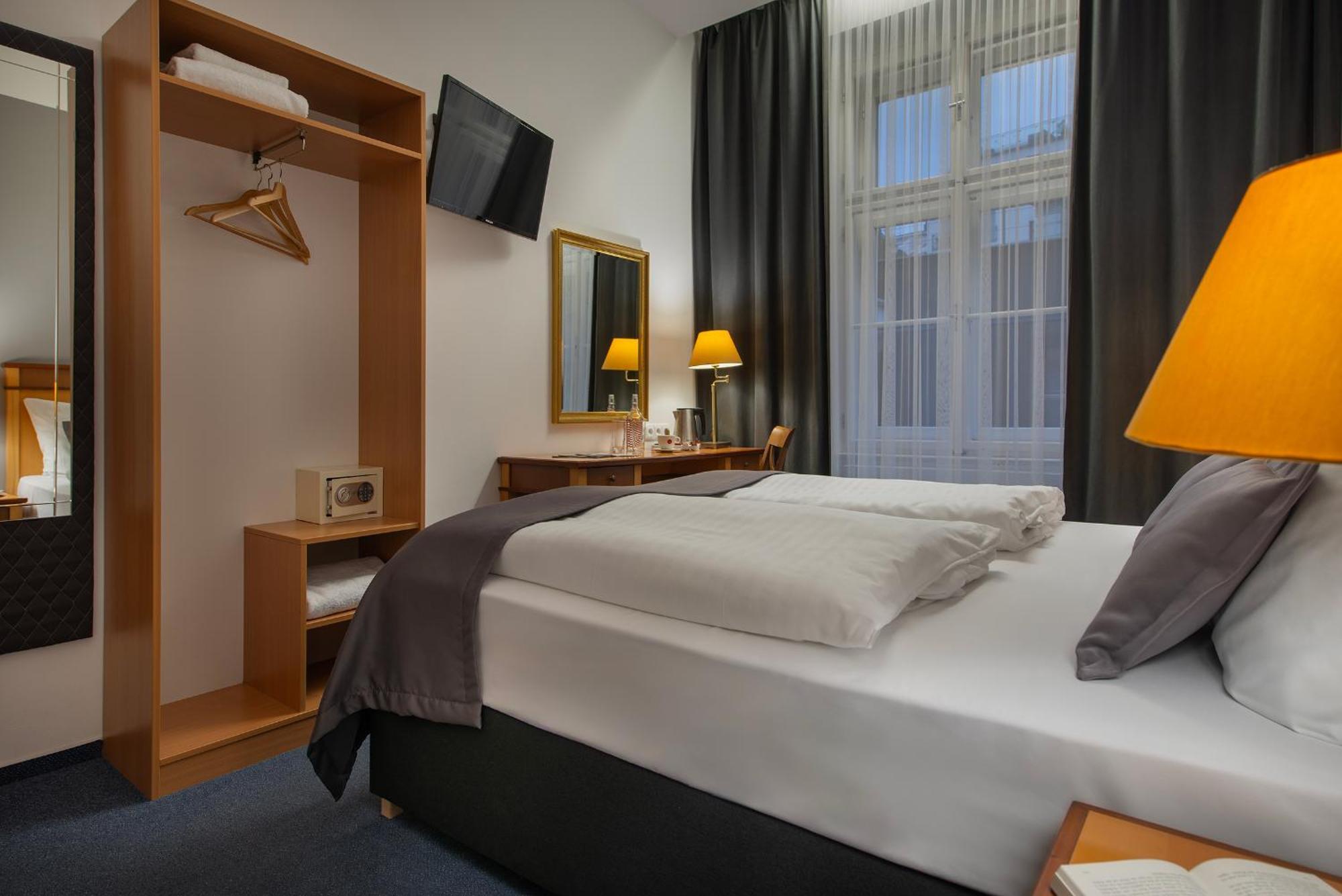 Prague Season Hotel Luaran gambar