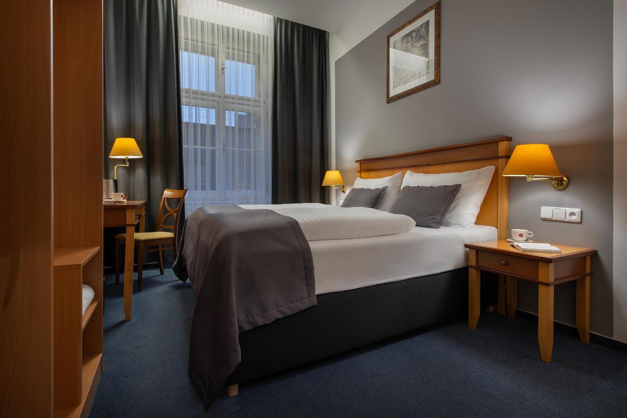 Prague Season Hotel Luaran gambar
